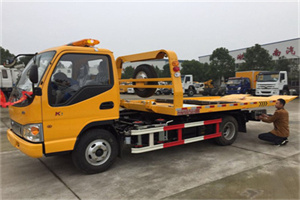 新洲区哪里有拖车服务